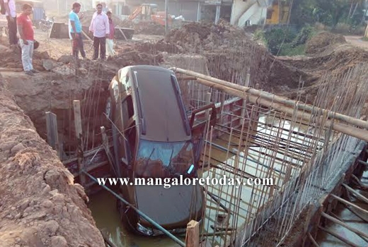  Drunken driving lands car in trench; no casualties 1